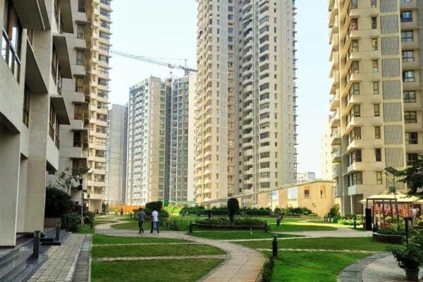 Flourishing Cooperative Housing Societies in Maharashtra
